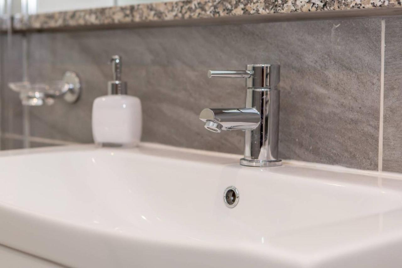 Joivy Spacious Flat With Garden In City Centre Эдинбург Экстерьер фото